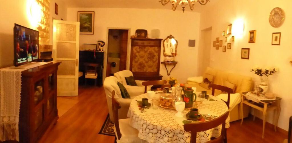 Casa Vacanze Sole Borghetto d'Arroscia Bagian luar foto