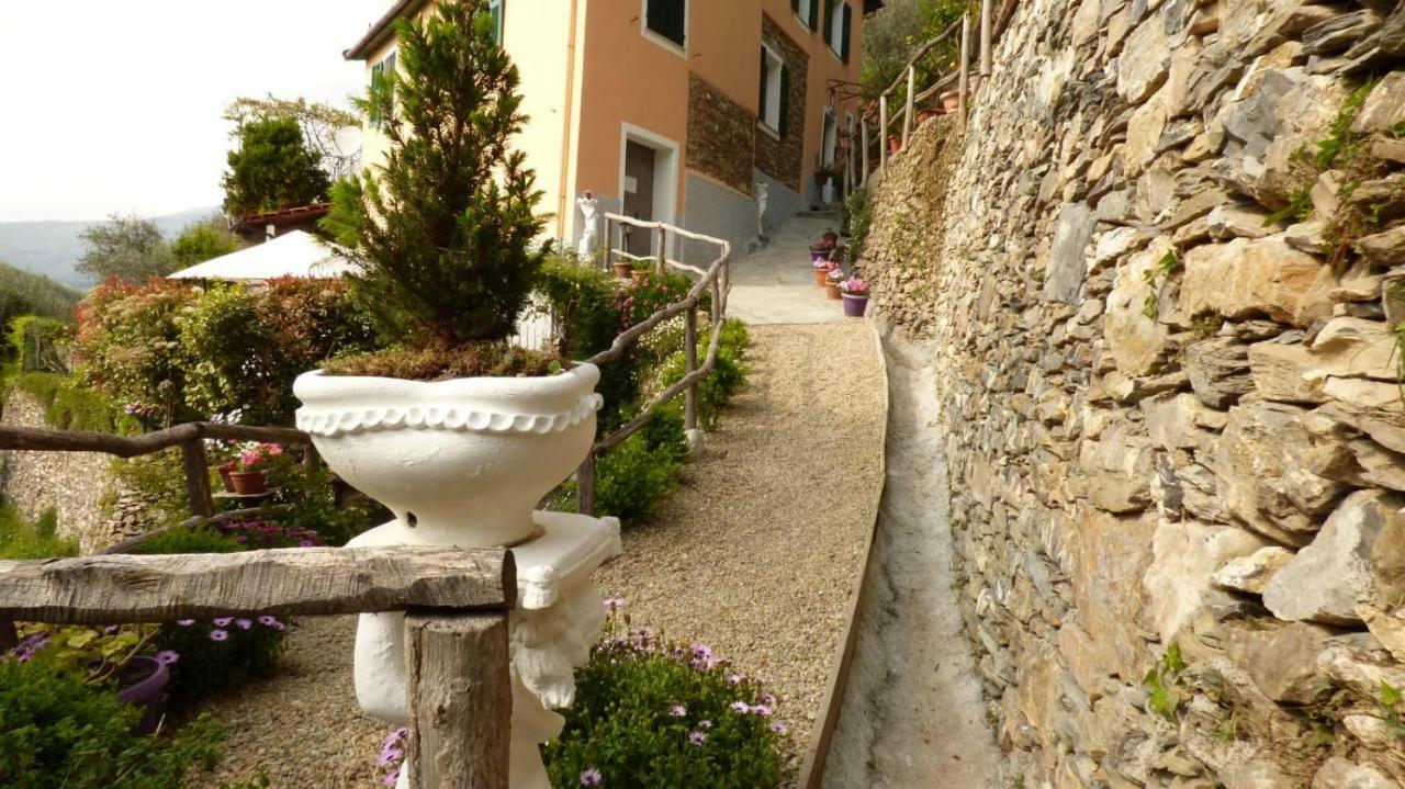 Casa Vacanze Sole Borghetto d'Arroscia Bagian luar foto